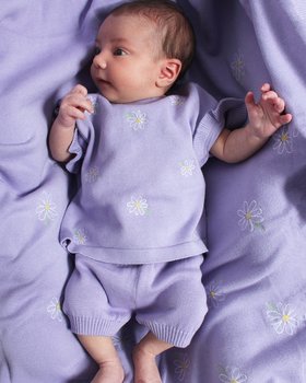 Completo Corto Margherite Ricamo in Puro Cotone Bio Neonate
